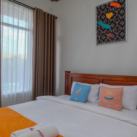 Sans Hotel Kumbang Yogyakarta By Reddoorz Eksteriør bilde