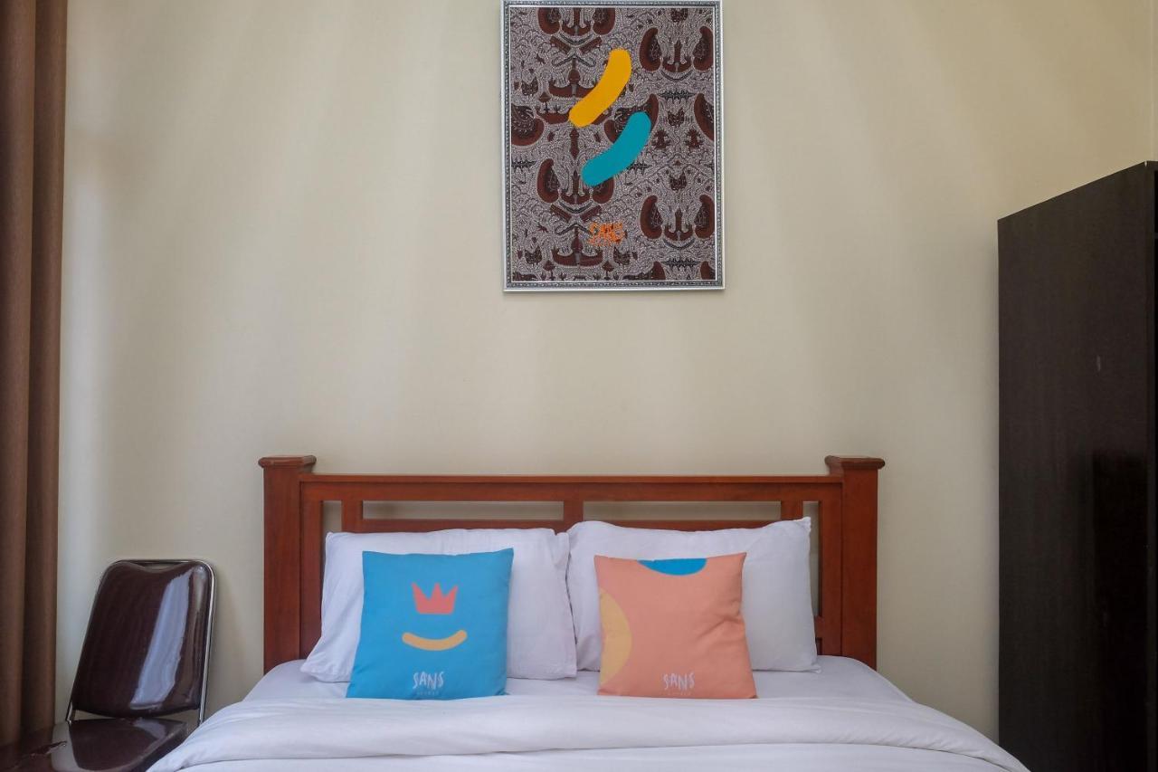 Sans Hotel Kumbang Yogyakarta By Reddoorz Eksteriør bilde