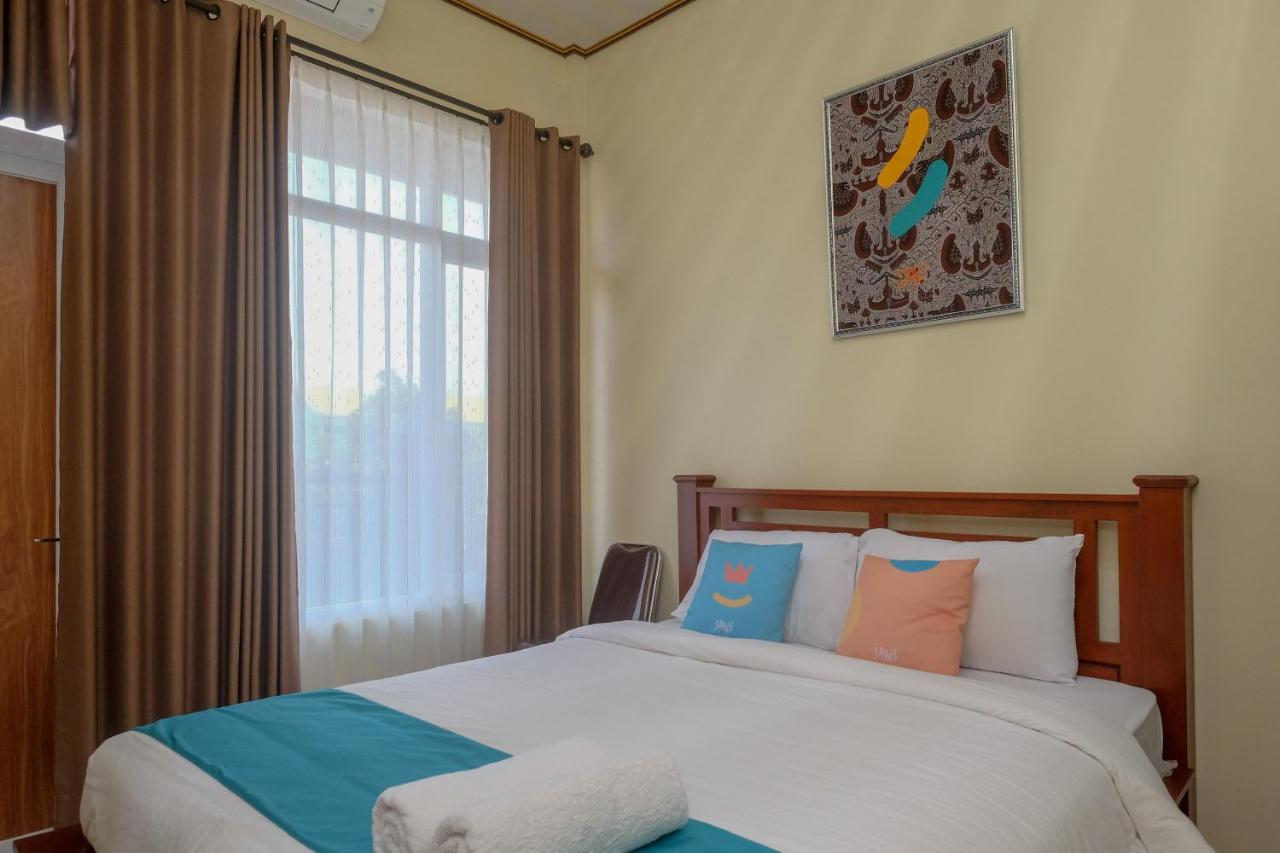Sans Hotel Kumbang Yogyakarta By Reddoorz Eksteriør bilde