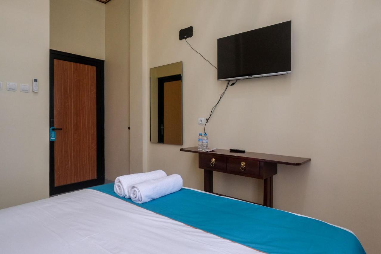 Sans Hotel Kumbang Yogyakarta By Reddoorz Eksteriør bilde
