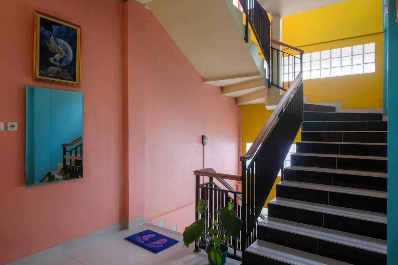 Sans Hotel Kumbang Yogyakarta By Reddoorz Eksteriør bilde