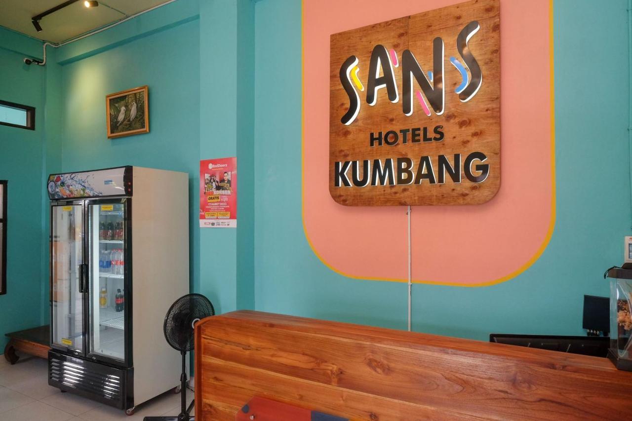 Sans Hotel Kumbang Yogyakarta By Reddoorz Eksteriør bilde