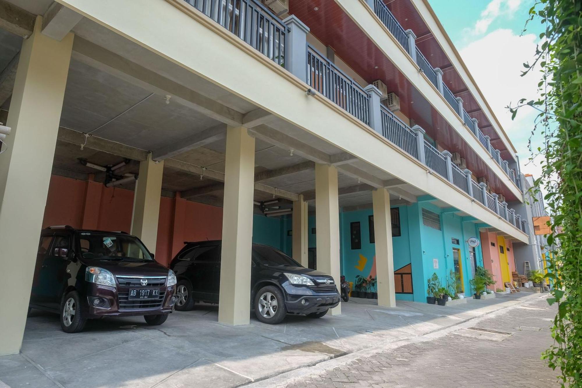 Sans Hotel Kumbang Yogyakarta By Reddoorz Eksteriør bilde