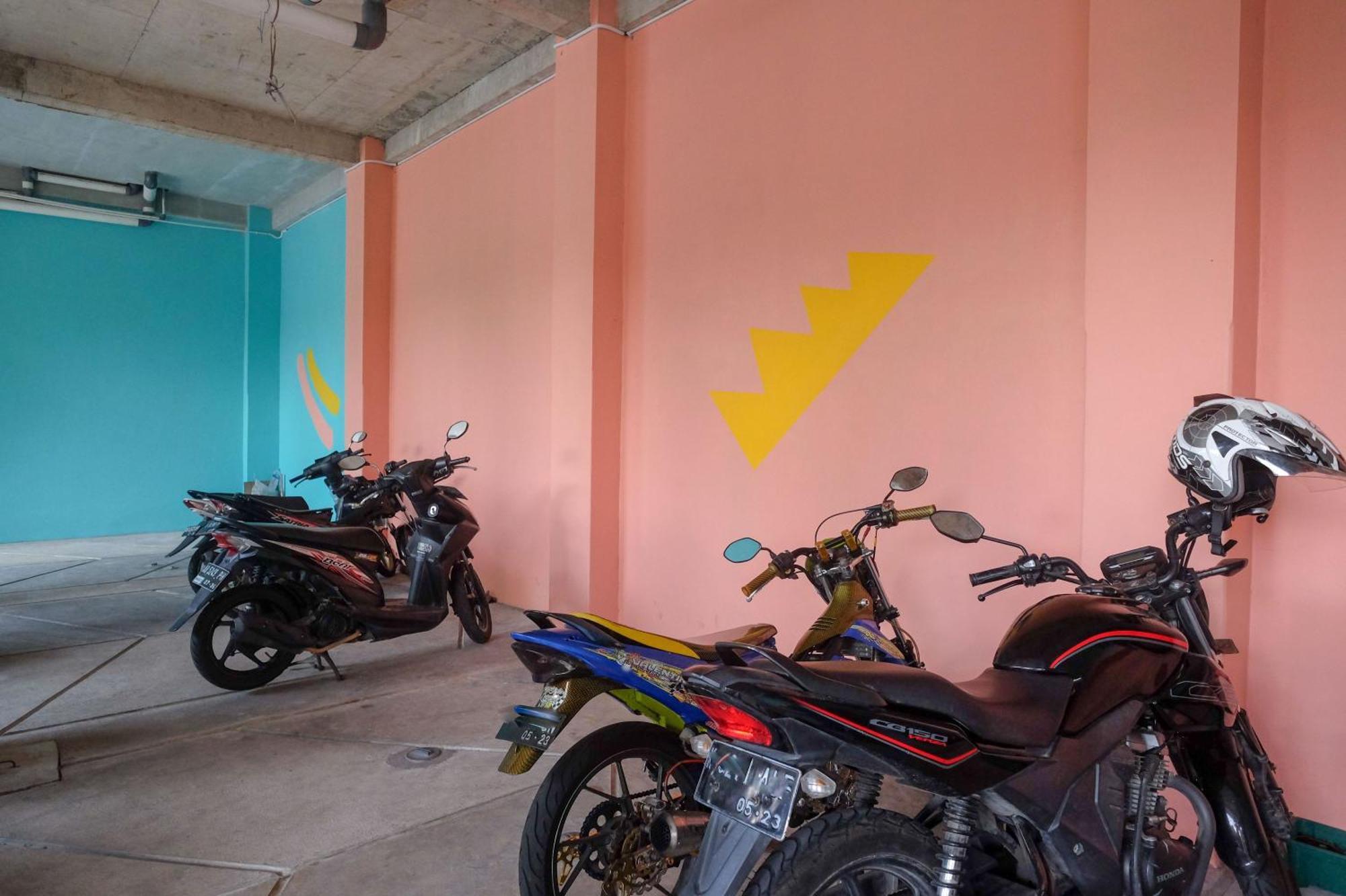 Sans Hotel Kumbang Yogyakarta By Reddoorz Eksteriør bilde